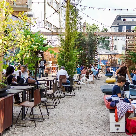 Charming Bright In Ménilmontant Appartamento